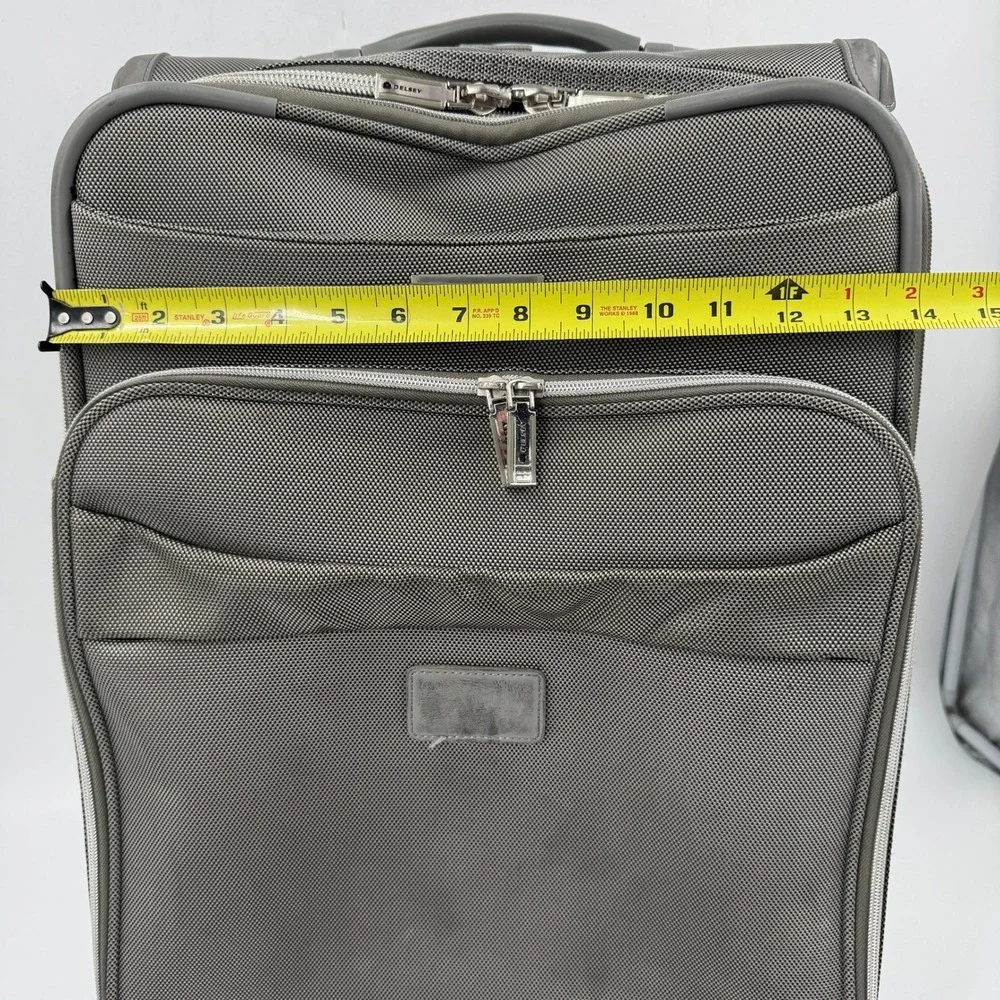 Delsey Carry On Luggage Charcoal Gray Softside Rolling Suitcase‎ 21 Inch Upright